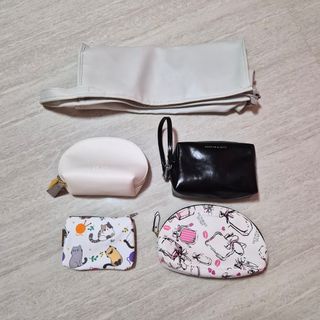 (Category: ) located in . Submitted by lovely.closet (Listing ID 1446184288, Image 1). Description: .