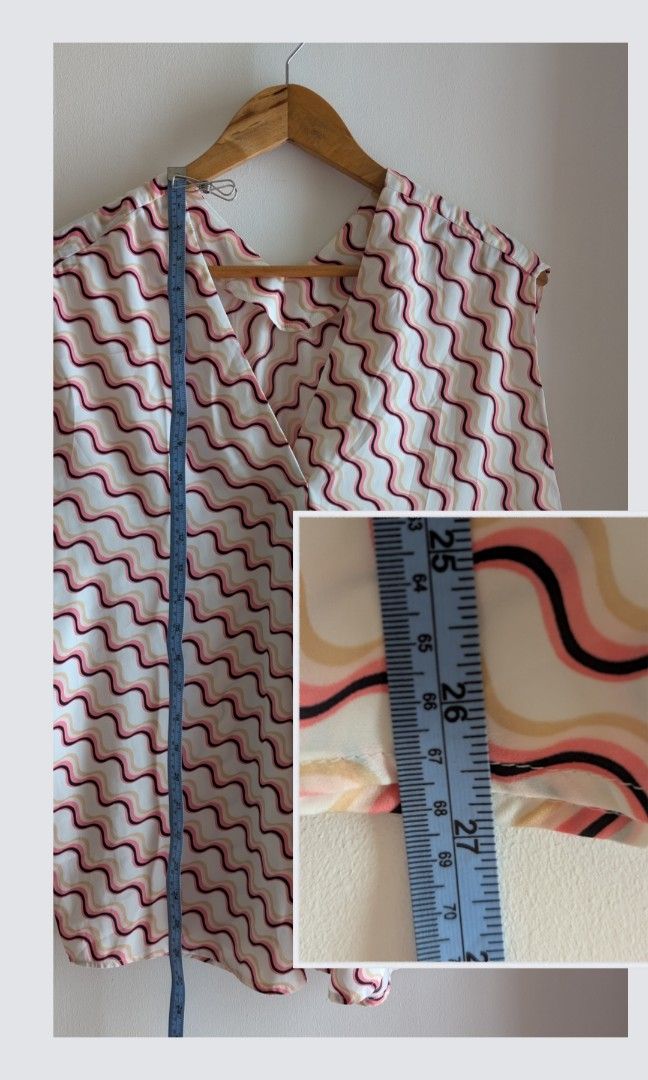 Preloved |Marks & Spencer - Striped Sleeveless Blouse (Category: Sleeveless) located in Bulacan. Submitted by previewlallyscloset (Listing ID 1446234363, Image 3). Description: Preloved |Marks & Spencer - Striped Sleeveless Blouse Size: 10 US ₱200 Item is in great condition. No flaws :) Guaranteed authentic ✓ On hand and ready to ship ✓.