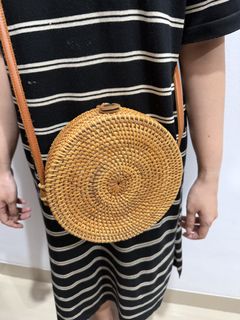 (Kategori: ) berada di . Dikirim oleh hiddenrackpreloved (ID iklan 1446244591, Gambar 1). Deskripsi: .