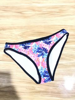 (Category: ) located in . Submitted by thriftgirlie_lorraine (Listing ID 1446329659, Image 1). Description: .