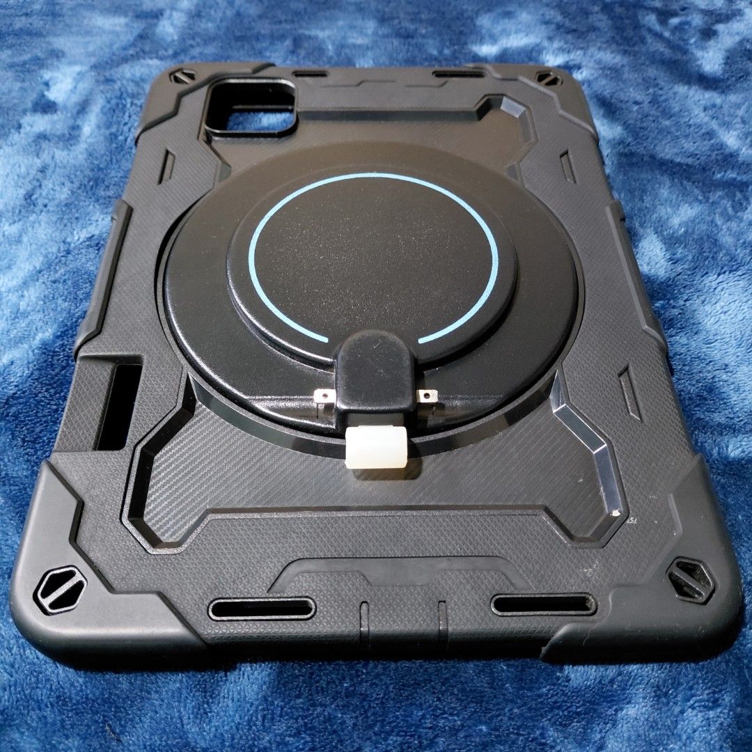Protective Case for Mi Pad 6/6 Pro with Swivel Stand (Category: Cases & Sleeves) located in Aringay. Submitted by lloybaltazar (Listing ID 1446240802, Image 2). Description: ISSUE🔥 - No stand, but fully functional yung protection sa harap Other Details: - Heavy duty protective case - Designed for Mi Pad 6 / Mi Pad 6 Pro - Provides excellent protection against drops and bumps - Available in black color.