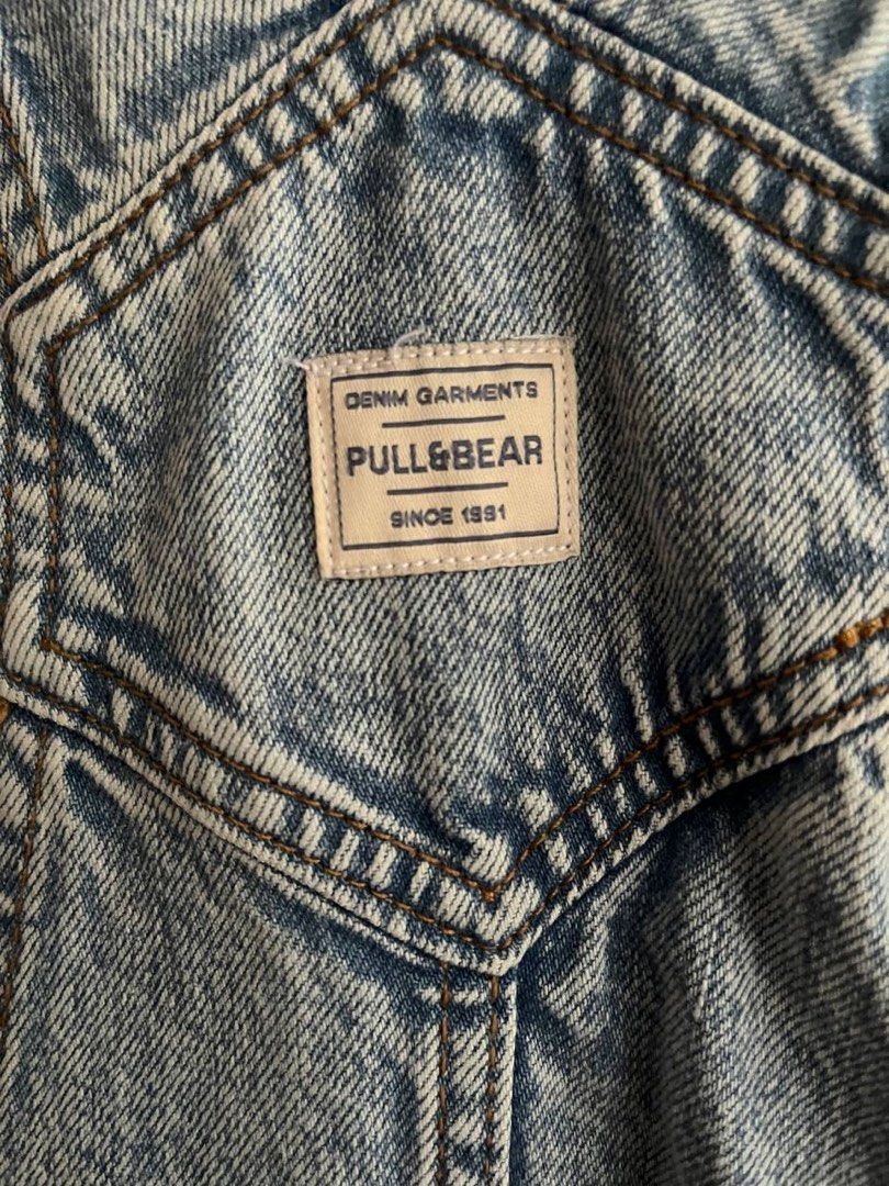 pull&bear romper (Category: Jumpsuits) located in Singapore. Submitted by periwinkle_. (Listing ID 1446268813, Image 3). Description: -only worn once - official pull&bear - dm bfr purchase!.