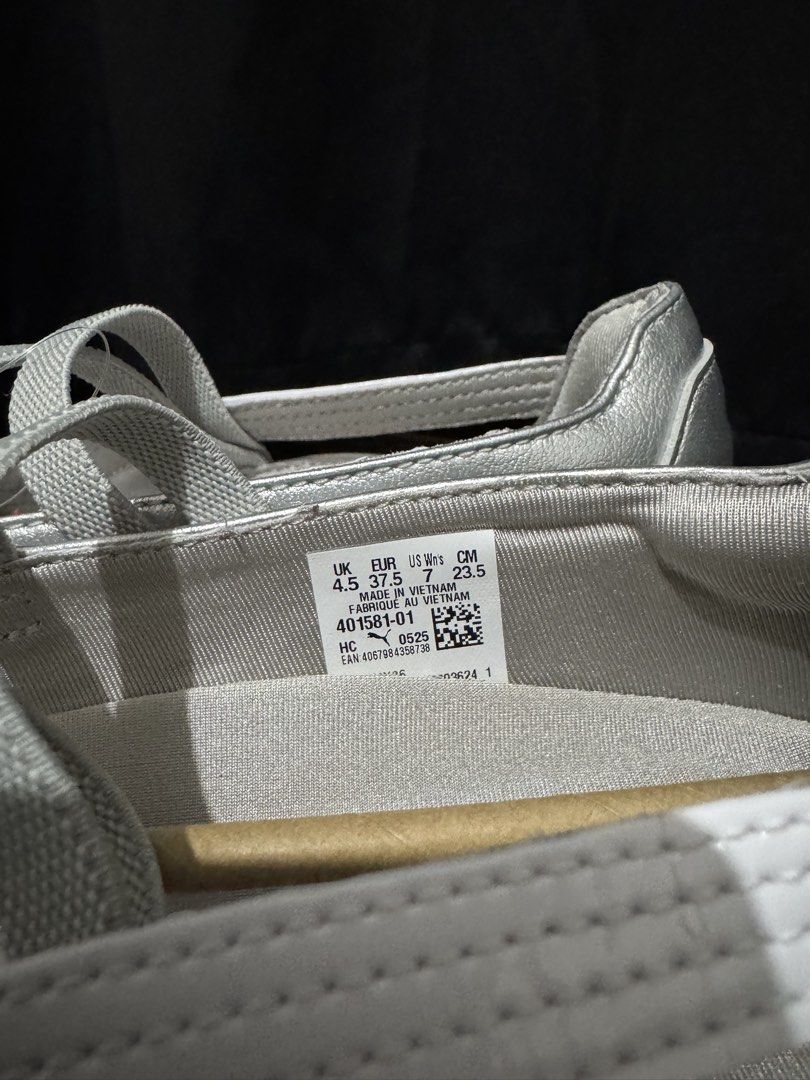 Puma Speedcat Ballet Mettalic Wns (Category: Sneakers) located in Muntinlupa City. Submitted by unoprime_ (Listing ID 1446308881, Image 3). Description: Puma Speedcat Ballet Mettalic Wns puma silver-puma white •Brand new • Original (money back guaranteed) • Bought in Korea • US Wn's 7; 23.5 CM • pm if interested for more pictures .