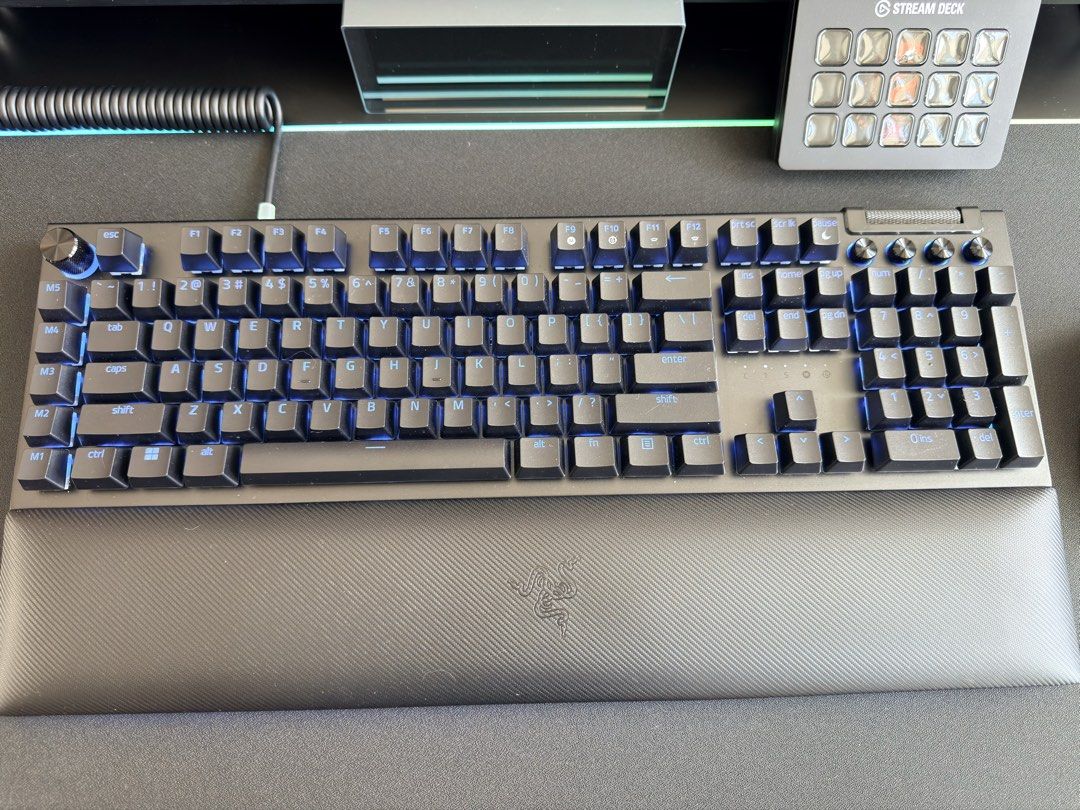 Razer BlackWidow V4 Pro (Green switch)