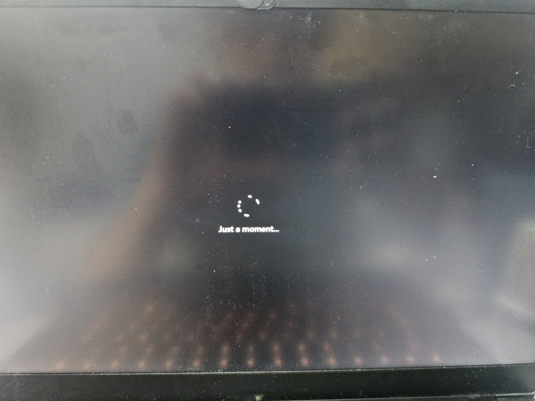Razer Blade 15 gtx 1070 (Category: Laptops & Notebooks) located in Valenzuela. Submitted by allengiidizon (Listing ID 1446263283, Image 2). Description: Razer Blade 15 Advanced GTX 1070 Specs: CPU: Intel Core i7-8750H RAM: 16.0GB SSD: 512gb GPU: Nvidia GTX 1070 Max-Q Display: 1920 x 1080 Refresh Rate: 144Hz No box. No rubber feet Replacement power brick. Keyboard: All keys working. Physical Condition: Some dents as seen in pic. Integrated Camera: