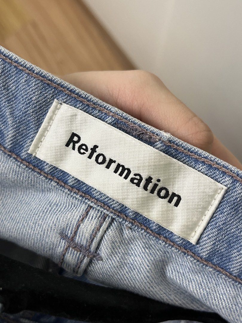 Reformation 70’s jeans, wash: skye (Category: Jeans) located in Taguig. Submitted by clutterco (Listing ID 1446313500, Image 3). Description: 💯 Authentic Price is negotiable, send your best offer! 📦 Shipping Options: • Lalamove: Pay upon pickup • J&T Express: Payment required before shipping Got questions? Feel free to message me anytime! 😊 ♡ clutter.co .