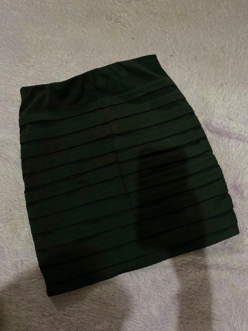 rok mini 10k (Kategori: Gaun & Rok) berada di Bandung. Dikirim oleh zaraaa.moon (ID iklan 1446183065, Gambar 1). Deskripsi: .
