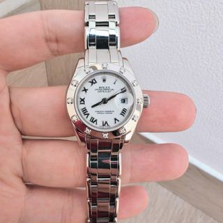 (Category: ) located in . Submitted by anotherwatchstore (Listing ID 1446233534, Image 1). Description: .