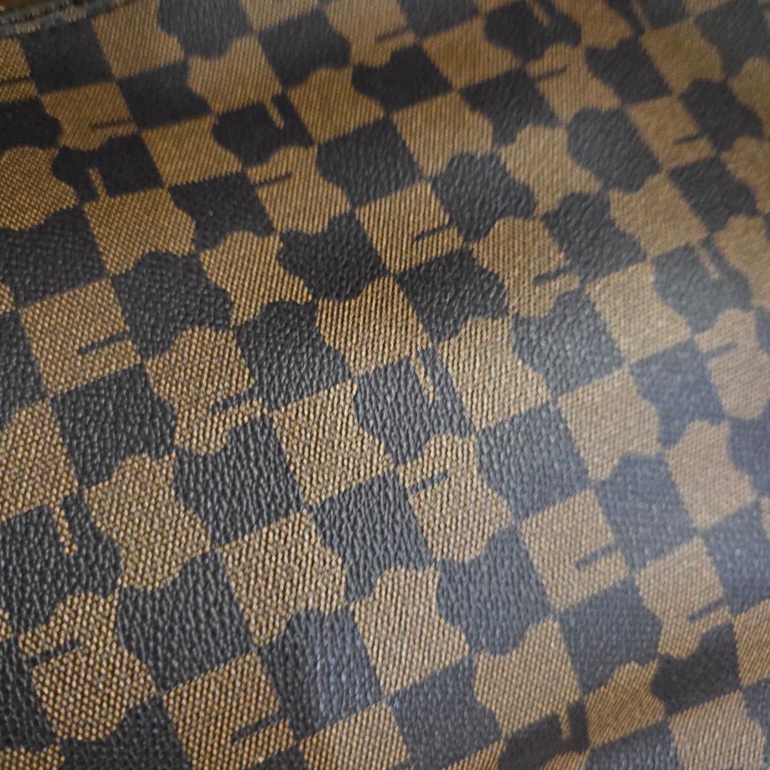 Samilu Checkerboard Print Tote | Brown Multi-Compartment Shoulder Bag (Category: Tote Bags) located in Bulacan. Submitted by schangs (Listing ID 1446200731, Image 3). Description: Dimensions: L 13 in W 5.5 in H 11 in Only issue at last photo (cracking strap).