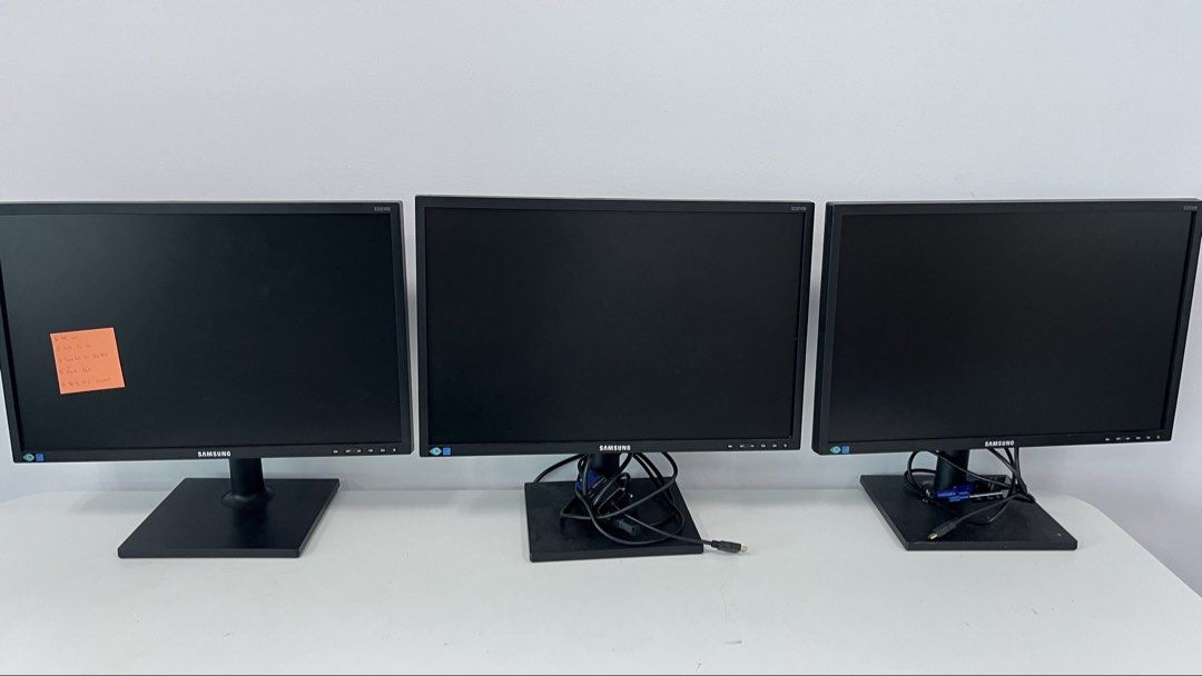 Samsung Computer Monitors (Set of 3)
