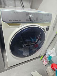 (Category: ) located in . Submitted by june_99 (Listing ID 1446276387, Image 1). Description: .