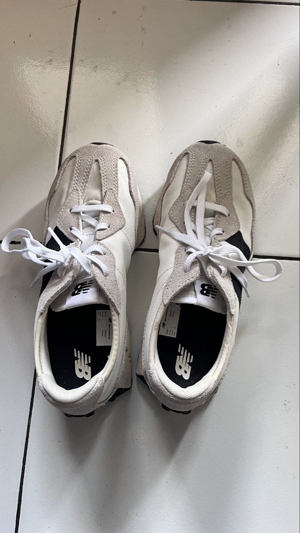 SEPATU NB CLASSIC 327 ORI TAG AMAN (Kategori: Sepatu Wanita) berada di Wonosobo. Dikirim oleh prelovedbyza1704 (ID iklan 1446178406, Gambar 1). Deskripsi: BISA NEGOOO, UKURAN 36, DUS AMAN .