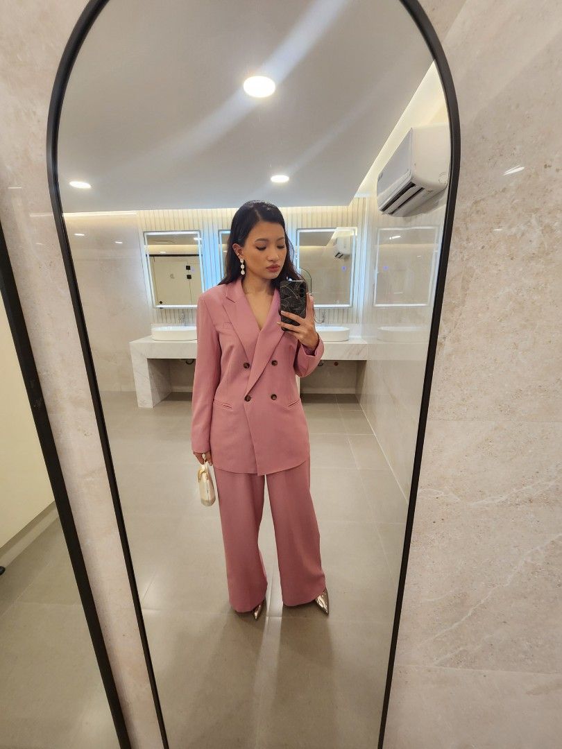 SHEIN Pink Double Breasted Blazer and Pants Set (Category: Sets or Coordinates) located in Pasig City. Submitted by ldlim128 (Listing ID 1446315112, Image 1). Description: lp posted sf shouldered by buyer.