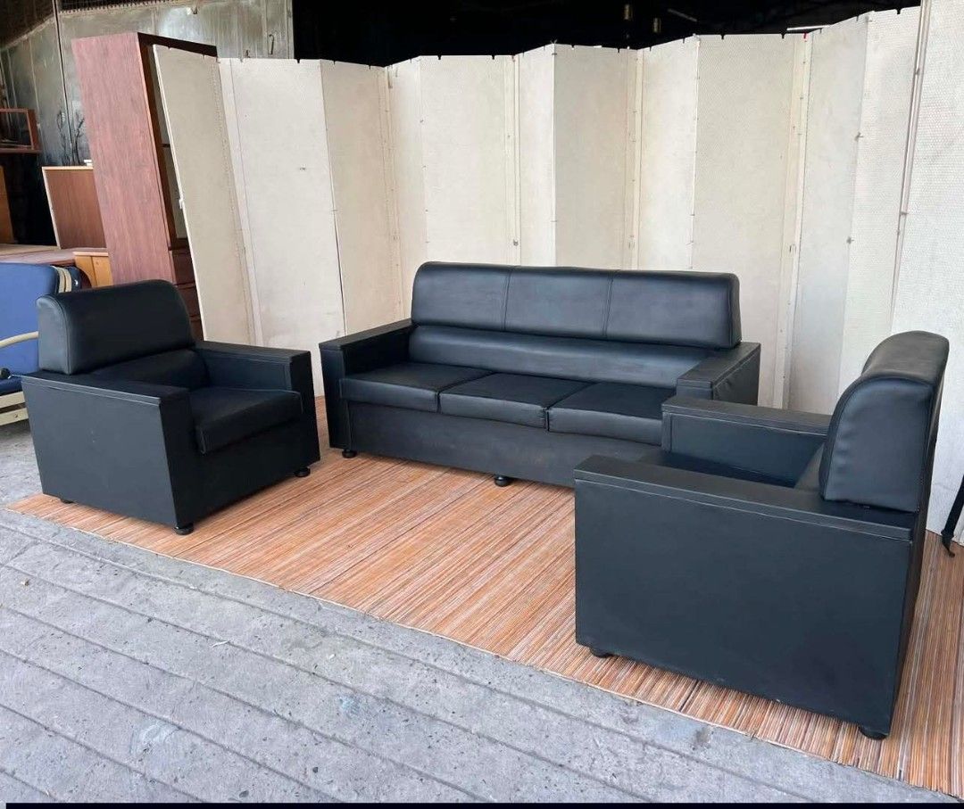 Sofa (Category: Sofas) located in Meycauayan. Submitted by marygracecasimiro (Listing ID 1446294862, Image 3). Description: Leather Sofa Set 3-Seater & 2pc Single Sofa Price: 15,500 set L67.5 x W30 x H16/31.5 L29.5 x W30 x H16/31.5 In good condition♥️.