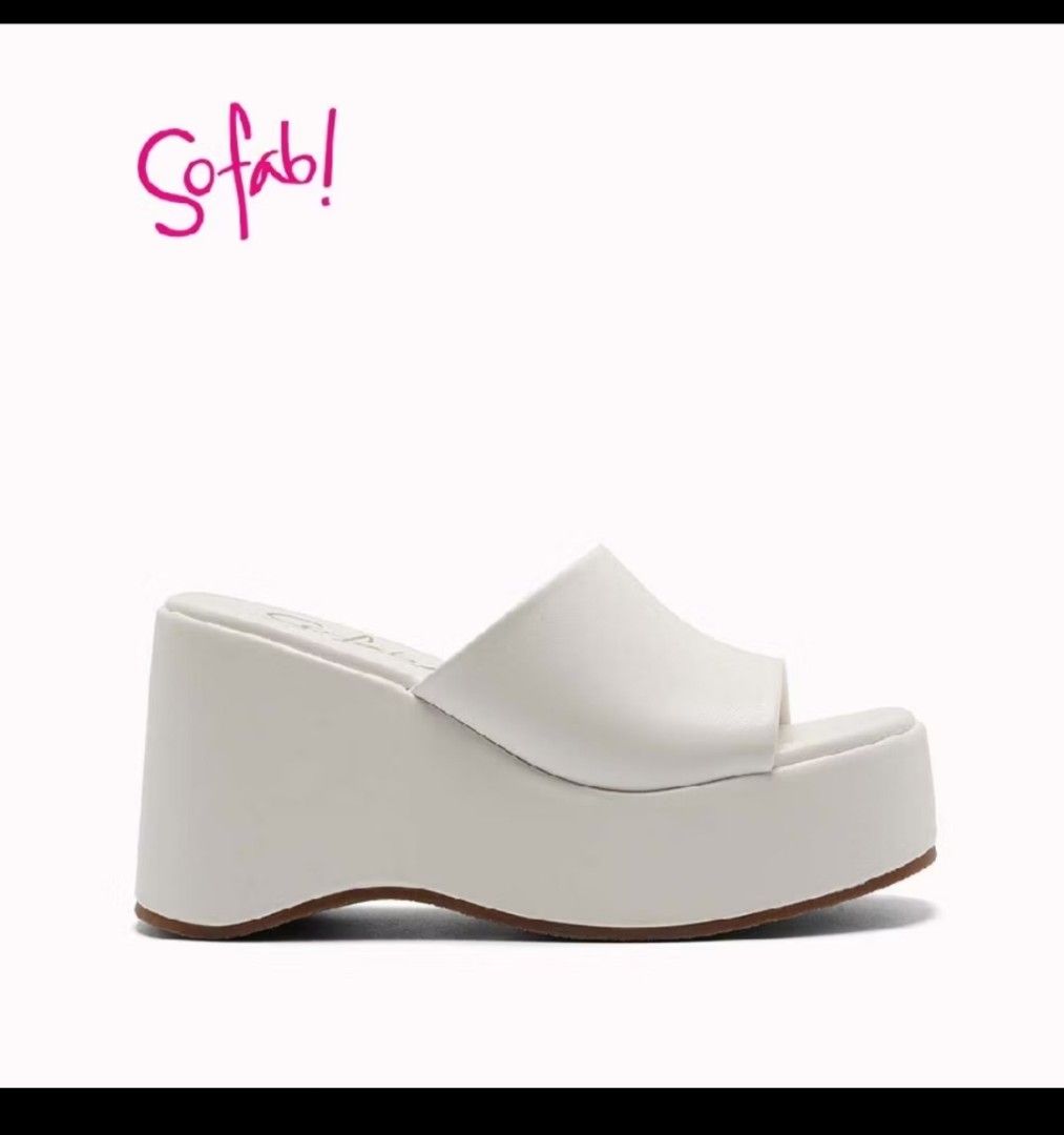 Sofab! White Platform Wedge Mules Sandals (Category: Wedges) located in Rizal. Submitted by angels-preloved (Listing ID 1446336237, Image 3). Description: Selling Sofab Wedge Lorelai RFS – Decluttering - Open to haggle Selling this pair of pre-loved shoes to declutter. Still in good condition only used once. Feel free to send me a message if you have any questions or would like more photos. Thank you! 😊.