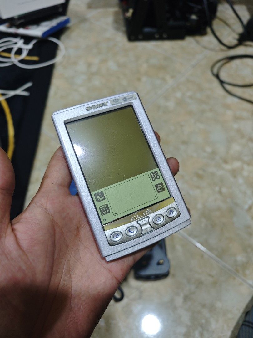 sony clie mint untested (Category: Cameras) located in Kota Bharu. Submitted by cardcollectorhobby (Listing ID 1446344168, Image 1). Description: sony clie mint untested rm 99 sebb tiada batteri sesuai koleksi atau parts.