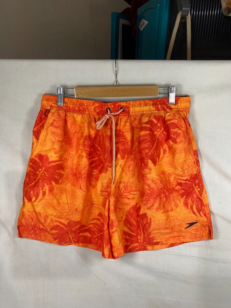 SPEEDO TROPICAL LEAF SWIM TRUNKS - SIZE LARGE (Category: Shorts) located in Antipolo. Submitted by canadafindss (Listing ID 1446174894, Image 1). Description: Visit & Follow Canada Finds para sa mga premium thrift, streetwear, vintage, at branded activewear mula Canada 🇨🇦 More items posted regularly: https://www.carousell.ph/u/canadafindss SPEEDO TROPICAL LEAF SWIM TRUNKS - SIZE LARGE Ibagsak ang isang napakasariwa at nagbabagang summer essenti