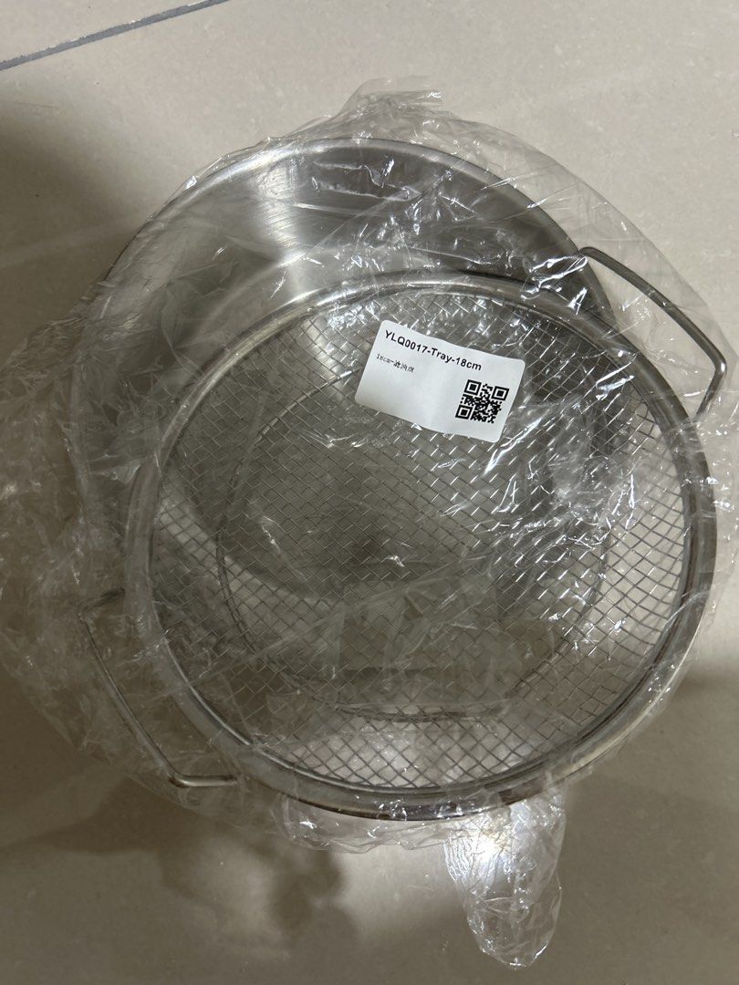 Stainless Steel Mesh Strainer Tray 18cm (Category: Other Kitchenware & Tableware) located in Kuala Lumpur. Submitted by kaster_oh (Listing ID 1446285705, Image 1). Description: - 18cm Stainless Steel Mesh Strainer - Ideal for draining pasta, washing vegetables, and rinsing rice - Convenient side handles for easy lifting - Brand new, still in original plastic packaging.