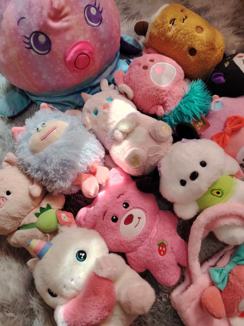 STUFF TOYS (Category: Kids Toys) located in Quezon City. Submitted by aya.encl (Listing ID 1446223300, Image 2). Description: Claw machine stuff toys for take all.