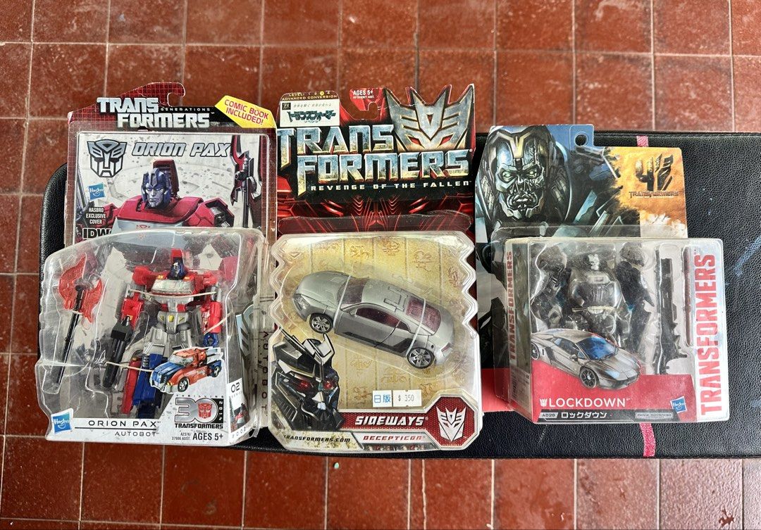 Transformers Figures （分類：手辦雕像）位於 Hong Kong。 由 buglat41 提交（商品編號 1446227962，圖片 1）。簡介： Selling three Transformers action figures. $150 each Trade in Fanling。