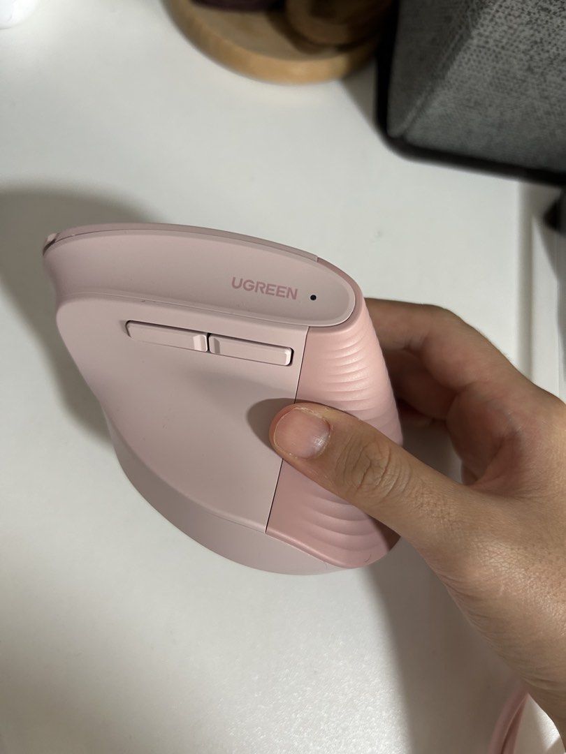 UGREEN Pink Vertical Ergonomic Wireless Mouse MS71493753594345564164