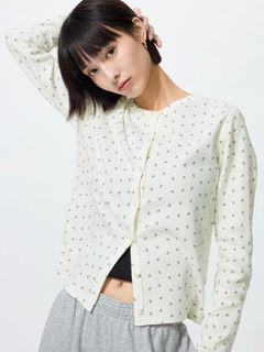 (Kategori: ) berada di . Dikirim oleh lizzachra (ID iklan 1446338148, Gambar 1). Deskripsi: .
