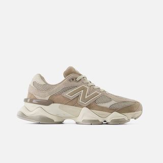 (Category: ) located in . Submitted by chillingimavillain_sneakerstwo (Listing ID 1446306422, Image 1). Description: .