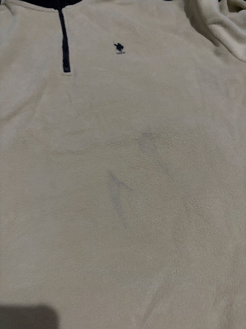 US Polo Assn. Fleece Pullover Quarter Zip (Category: Coats, Jackets and Outerwear) located in Naic. Submitted by pompompvrin (Listing ID 1446320429, Image 2). Description: .