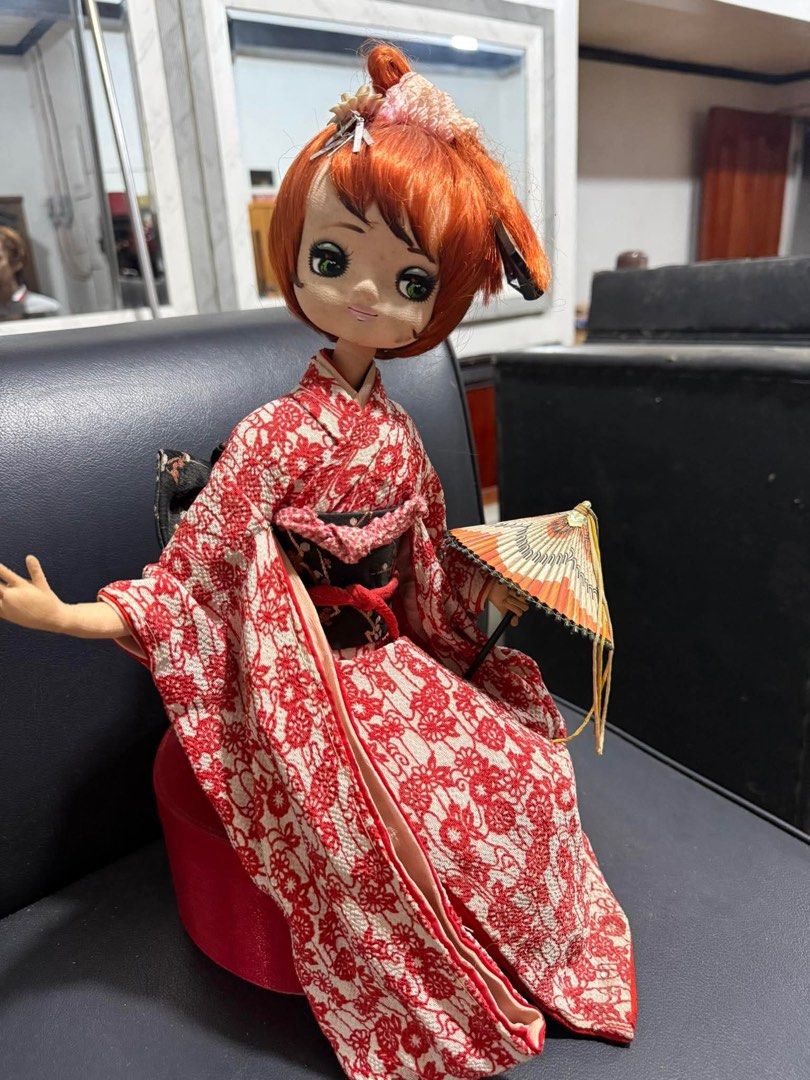 Vintage japanese Doll (Category: Everything Else Others) located in Davao. Submitted by emeraldstonejewels (Listing ID 1446221611, Image 2). Description: Vintage Japanese “Big Eye” Doll, 1960s and 1970s Popular Doll.