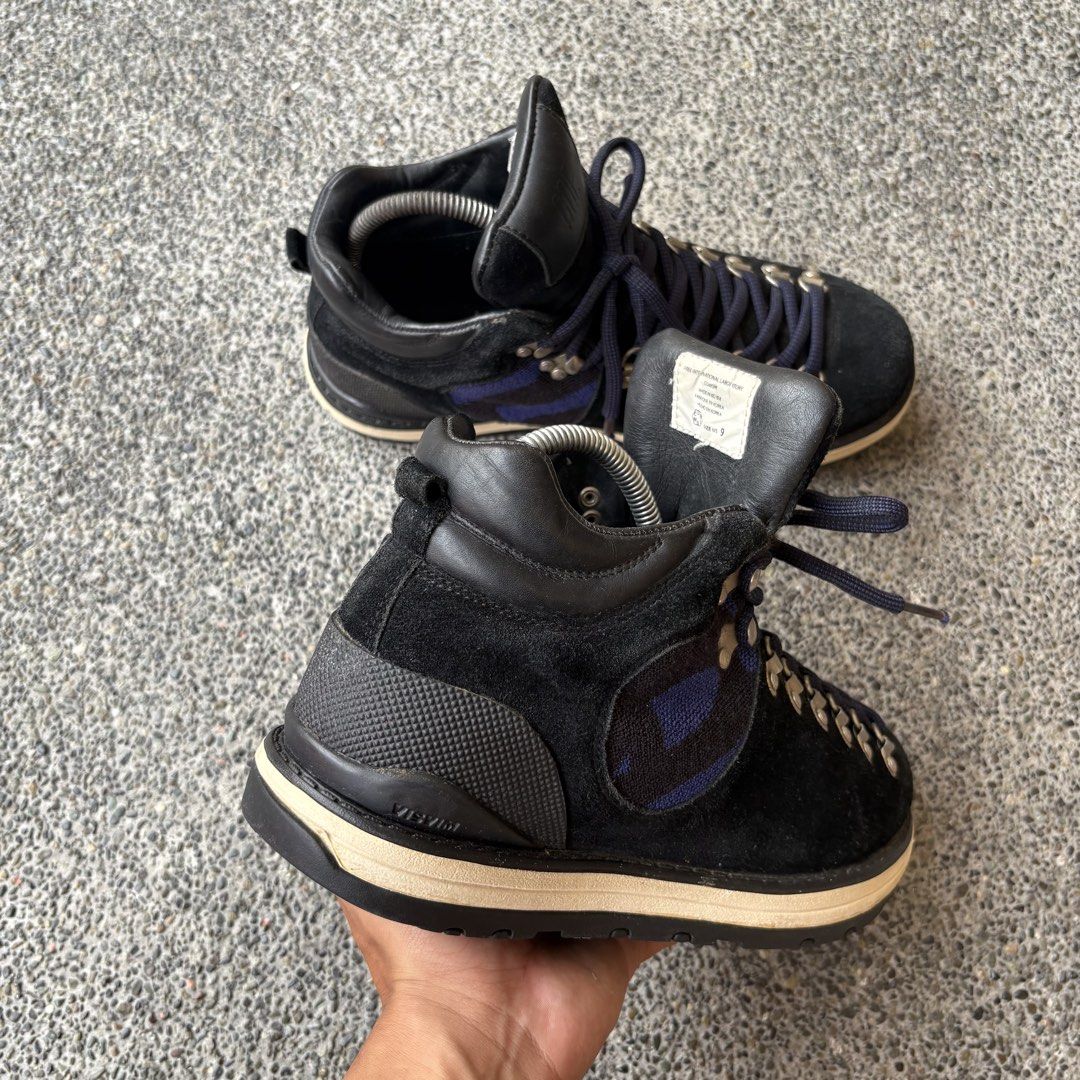 Visvim x GNF Design Gadfly Boots-Folk (Category: Boots) located in Caloocan City. Submitted by rraoutdoorgear (Listing ID 1446248104, Image 2). Description: Visvim x GNF Design Gadfly Boots-Folk Size. US 9 • Current Issue: Sole separation at the heel area. • Cause: Age-related adhesive failure. Over time, the factory glue becomes brittle and loses its bond, which is common for vintage visvim footwear. The “GNF” logo stamped on the tongue stands f