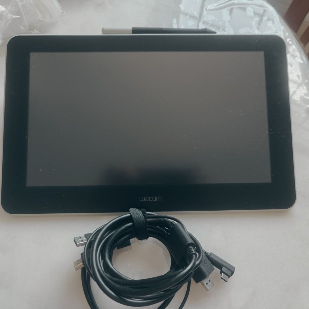 Wacom One DTC133 Drawing Tablet with Pen