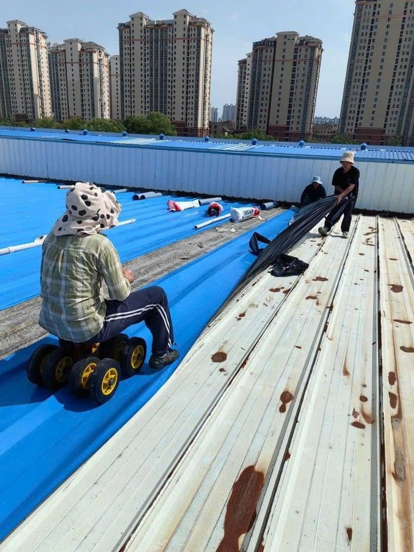 Waterproof Roofing Membrane (Category: Construction & Building Materials) located in Quezon City. Submitted by bwiaaaanc (Listing ID 1446262932, Image 2). Description: - Easy to install: Just peel and stick! - Waterproof membrane for roofs - Provides quick waterproofing solutions - Durable and effective protection - Protects buildings from water damage - Suitable for various roofing and trucks applications - Reliable and convenient solution.