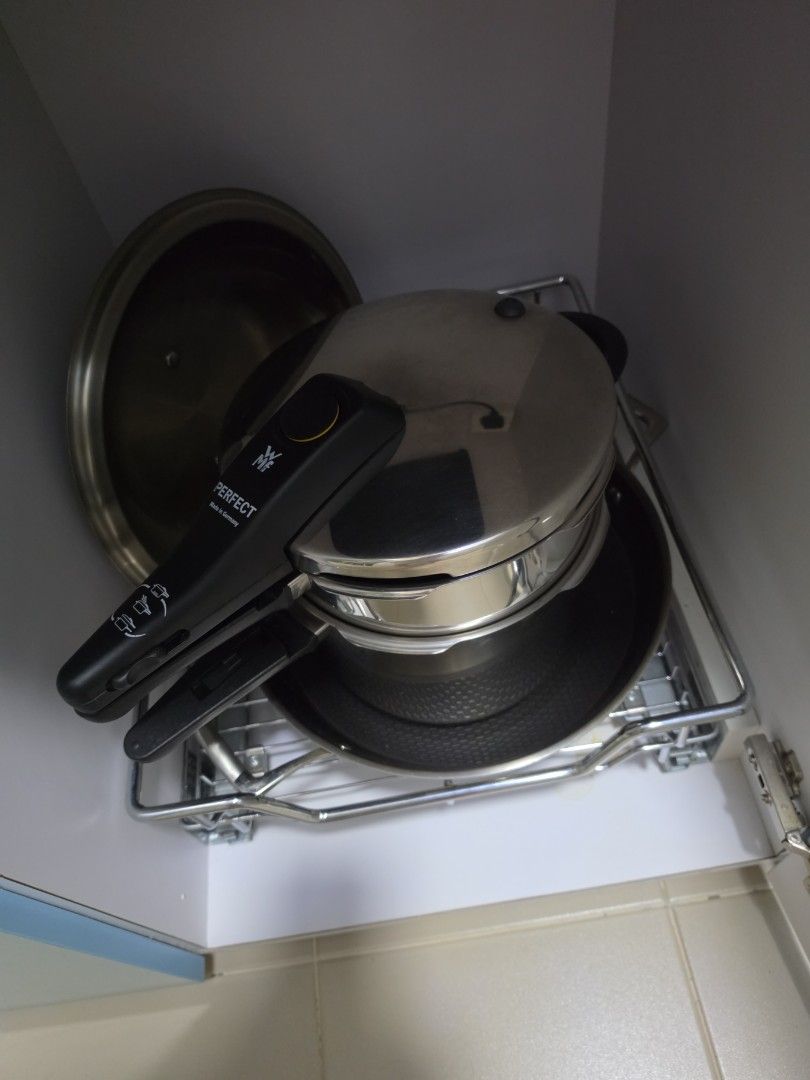 Wmf Perfect Pressure Cooker and Pot Set