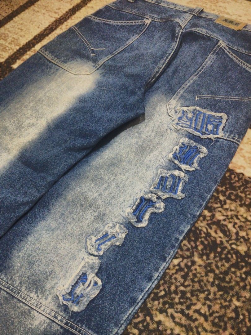 Y2K XRC BAGGY WASHED JEANS (Category: Jeans) located in Tuguegarao City. Submitted by kevvomaggad (Listing ID 1446280814, Image 3). Description: DIMENSIONS/MEASUREMENTS W : 32 L : 43 THIGH :12 HEM :9 ISSUE : LOOSE STITCH ( MINIMAL ) CONDITION : EXCELLENT COLOR RATE : 9.8 HARD / HEAVY DENIM.