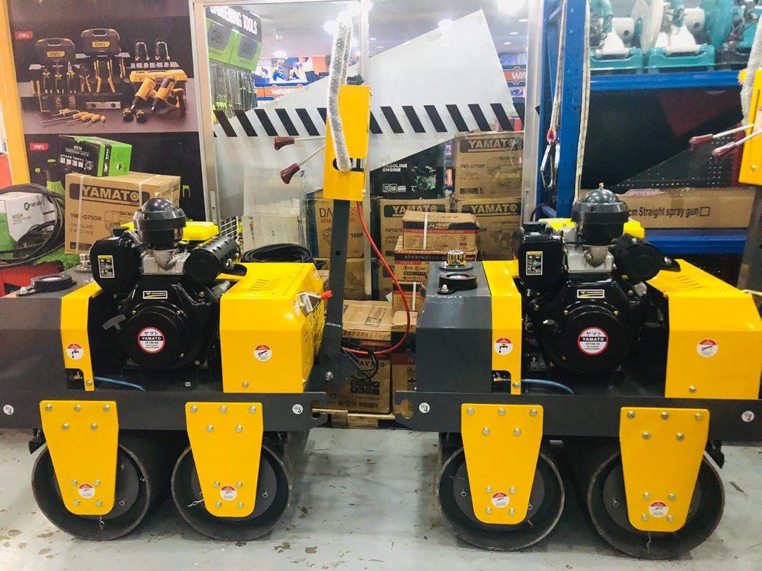 YAMATO WALK BEHIND VIBRATORY MINI PISON (Category: Construction & Building Materials) located in Manila. Submitted by hannahjane_corbo0 (Listing ID 1446163868, Image 2). Description: WALK BEHIND VIBRATORY ROLLER MINI PISON DOUBLE DRUM DIESEL ENGINE 12HP SPEECS👇👇 PRODUCT MODEL:FVR600D RATED POWER:12HP WALKING SPEED:400/min DRIVE WAY:STATIC HYDRAULIC WALK WAY:TWO WAY STEEL WHEEL SIZE:400X600MM VIBRATION FREQUENCY:70HZ VIBRATION FORCE:20KN CLIMBIN