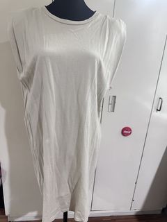 (Category: ) located in . Submitted by kyle.closet (Listing ID 1446207147, Image 1). Description: .