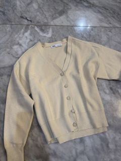 (Kategori: ) berada di . Dikirim oleh iniwardrobe (ID iklan 1446178889, Gambar 1). Deskripsi: .