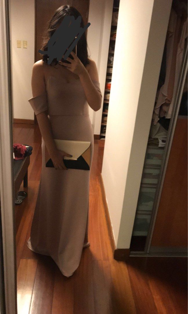 ZOO THE LABEL Off-Shoulder Evening Gown (Category: Evening dresses & gowns) located in Quezon City. Submitted by beignetsandthings (Listing ID 1446268676, Image 1). Description: - Custom size - Height 5’3 ft wearing 4.5” heels.
