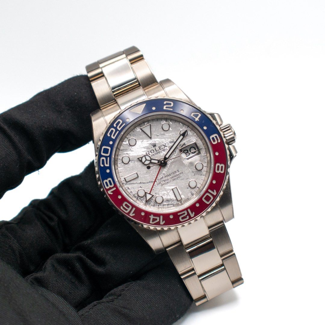09/2023 METEORITE Full Set Rolex GMT-Master II Ref. 126719BLRO Pepsi White Gold (Category: Watches) located in Singapore. Submitted by singapurawatches (Listing ID 1446375725, Image 2). Description: Join our channel to have access to the latests stocks update: @singapurawatches Rolex GMT-Master II Pepsi Meteorite Ref. 126719BLRO White Gold Year 09/2023 Diameter: 40mm Original box: yes Original papers: yes Available at the shop! 📍14 Scotts Road, 
