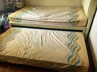 (Category: ) located in . Submitted by safe_fullmoon (Listing ID 1446382251, Image 1). Description: .