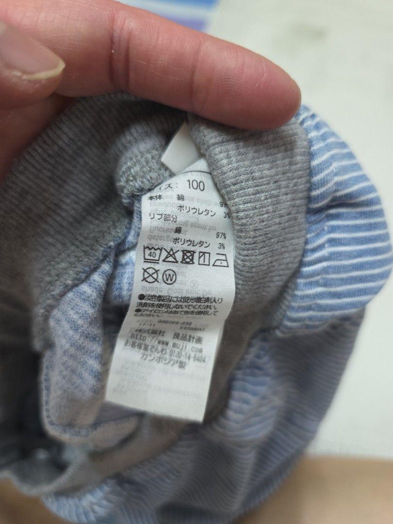 由 zentree-46ca (刊登 ID 1446448255，圖片 3) 提交，位於 台中市 (Taichung) 的 褲子 (類別：嬰兒及兒童流行時尚)，說明：100。