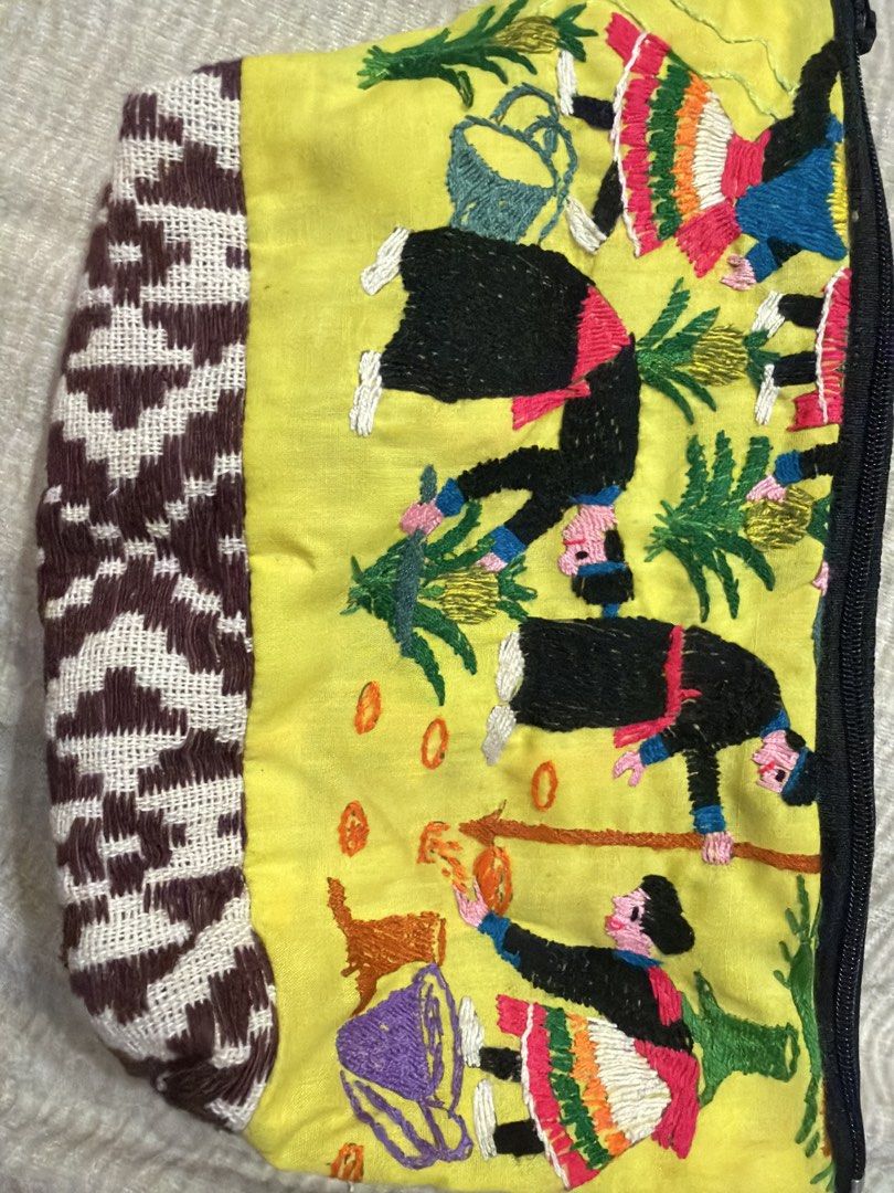 老撾 收納袋 handmade農耕圖 手作 （分類：長銀包）位於 Hong Kong。 由 dodododoo 提交（商品編號 1446348067，圖片 3）。簡介： 。