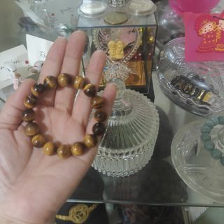 (Category: ) located in . Submitted by goodsgoodgoodauthentic (Listing ID 1446463727, Image 1). Description: .