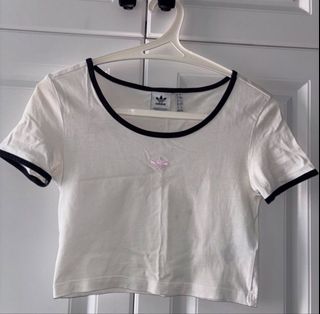 （分類：）位於 。 由 roseanneparkk 提交（商品編號 1446411192，圖片 1）。簡介： 。