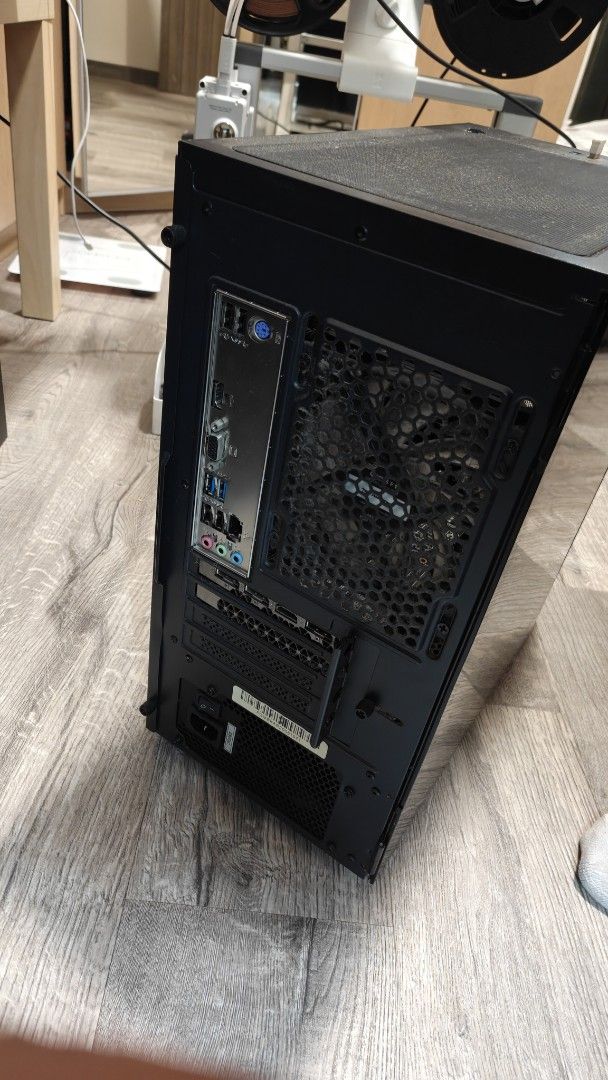 AMD Ryzen 5 3600 - GeForce 1660 Super494881657157079044