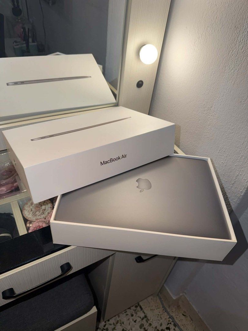 Apple MacBook Air Laptop494880134466775041