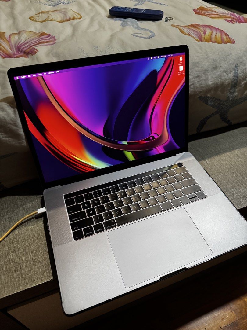 Apple MacBook Pro 15-inch 2017 500GB 16GB