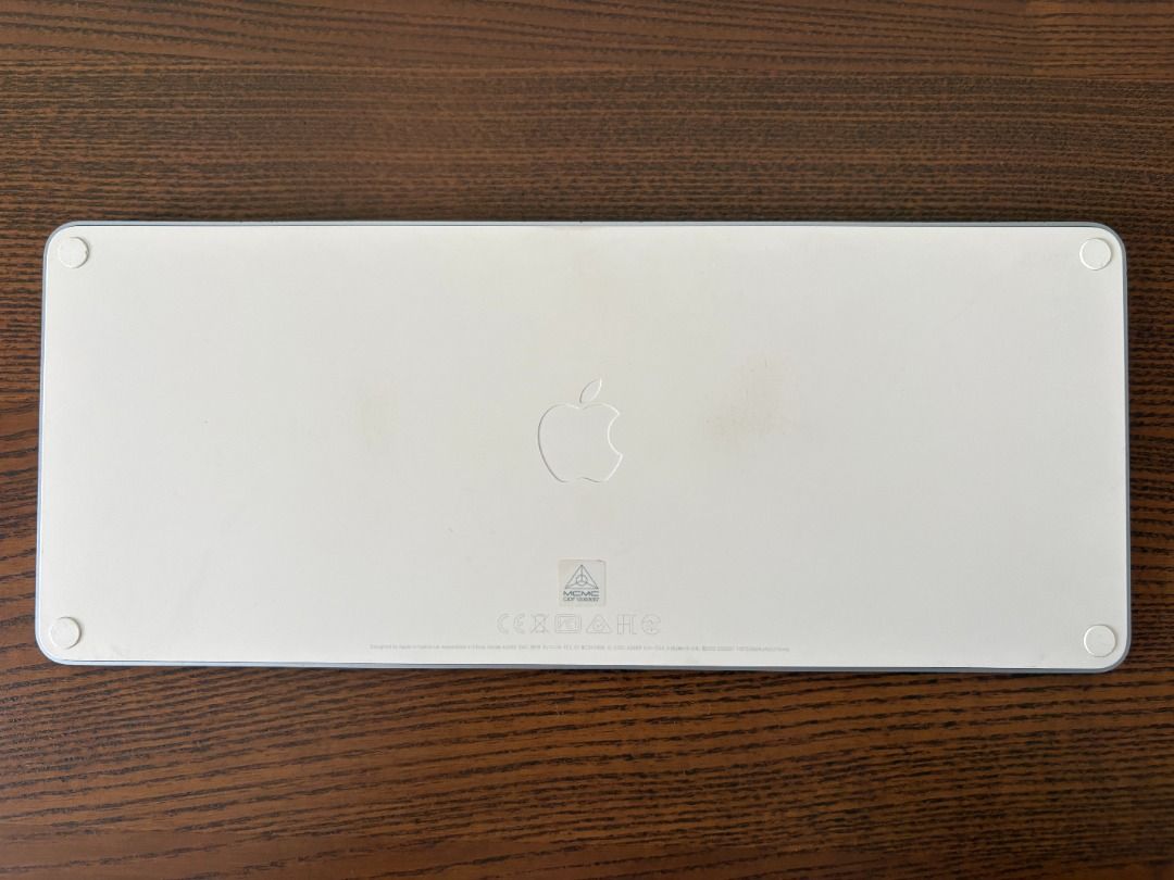 Apple Magic Keyboard (blue)494498616412088321