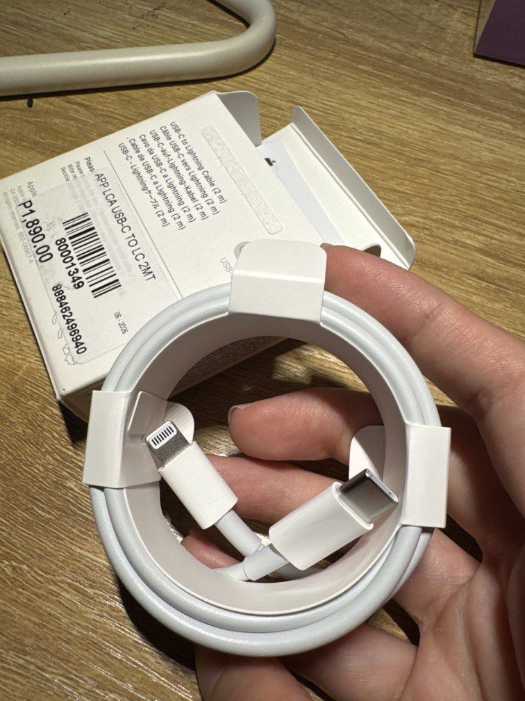 Apple USB-C to Lightning Cable (2m) (Category: Cables & Adaptors) located in Angeles City. Submitted by cessianne (Listing ID 1446458462, Image 3). Description: brand new and guaranteed authentic Apple cable bought from Beyond the Box Mall rfs: accidentally ordered the wrong charger cable for my iPhone. only realised after opening it just now huhu.
