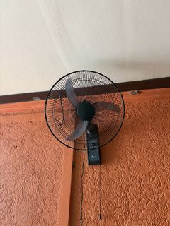 (Category: ) located in . Submitted by violet1966 (Listing ID 1446403810, Image 1). Description: .